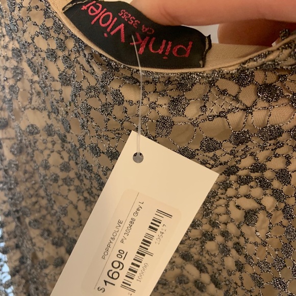 Open backed mid length lace dress - Picture 4 of 6